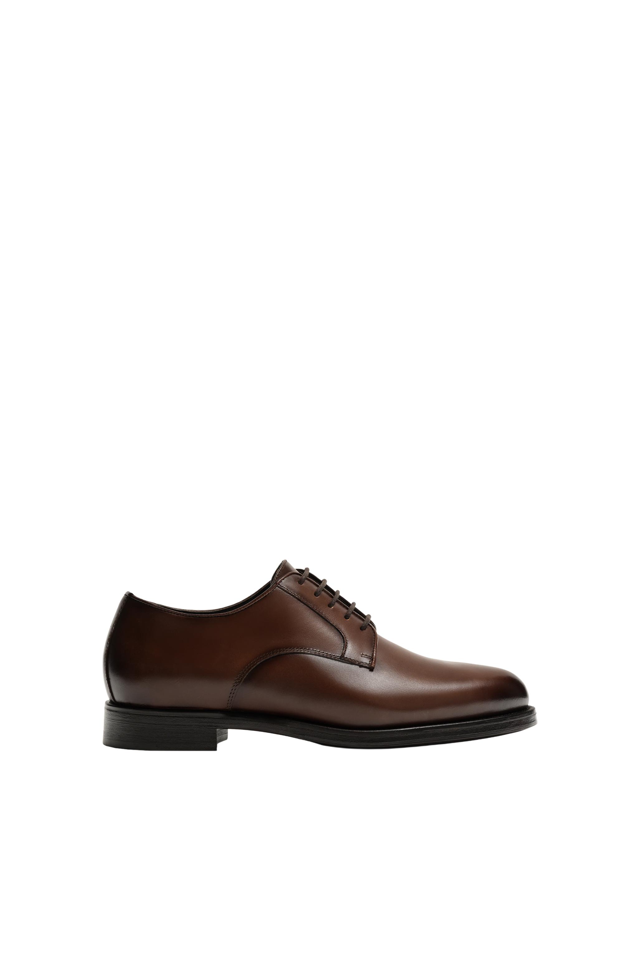 CHAUSSURES CHIC EN CUIR